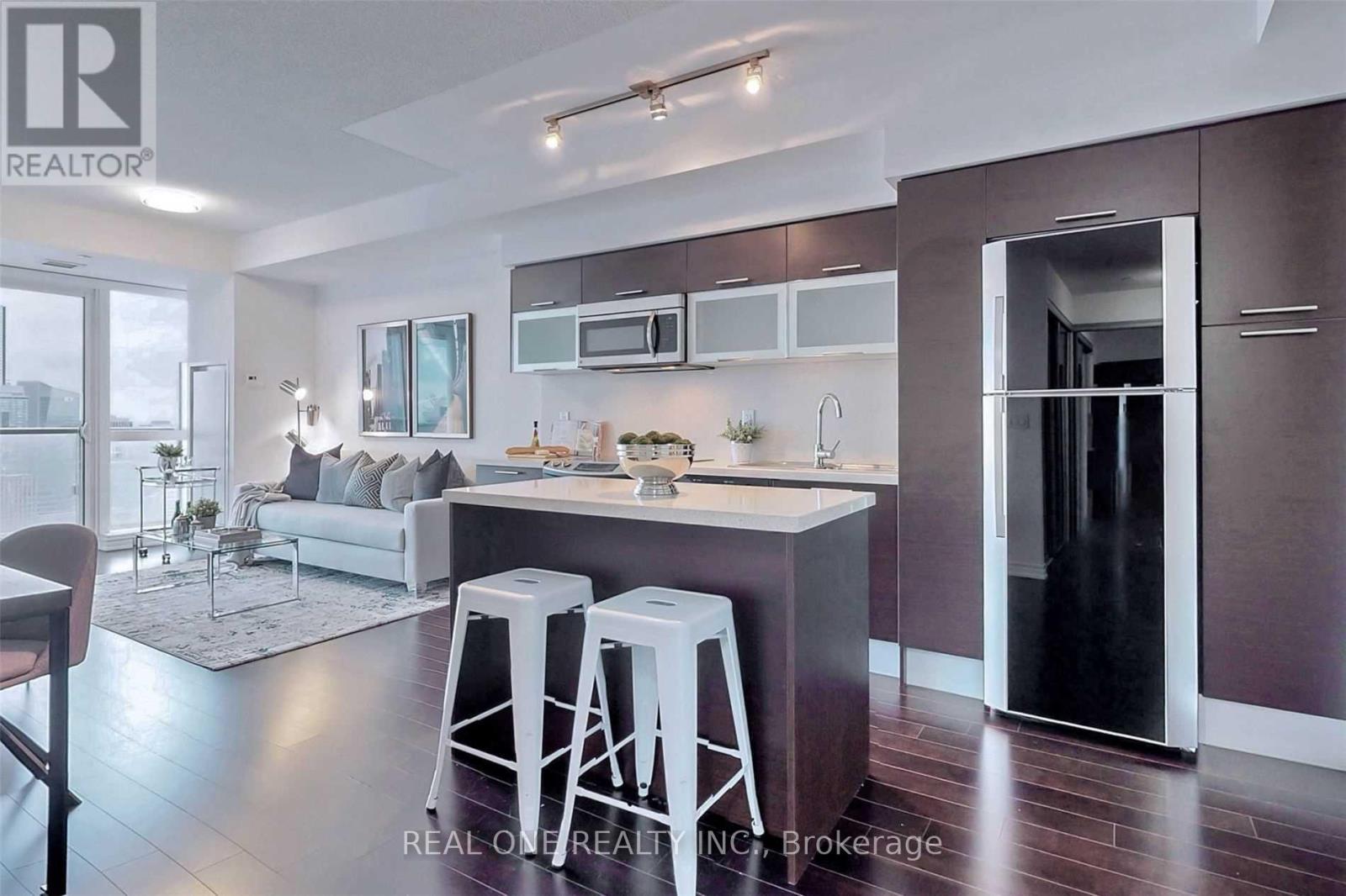 4208 - 386 Yonge Street, Toronto, Ontario  M5B 0A5 - Photo 6 - C12515128