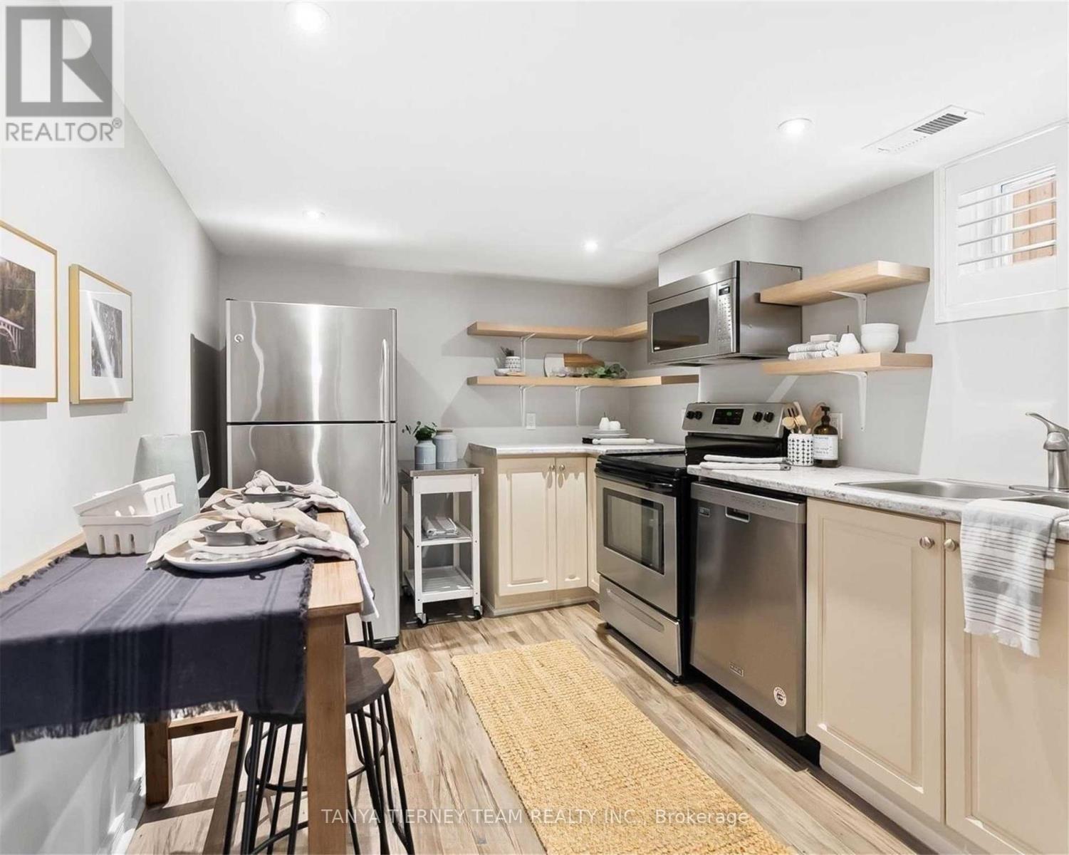 Lower - 331 Rosedale Drive, Whitby, Ontario  L1N 1Z2 - Photo 8 - E12515168