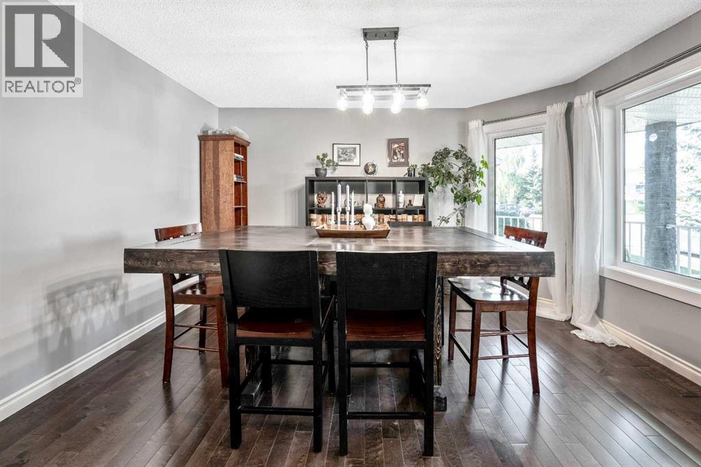 135 Westridge Close, Okotoks, Alberta  T1S 1N4 - Photo 9 - A2259804