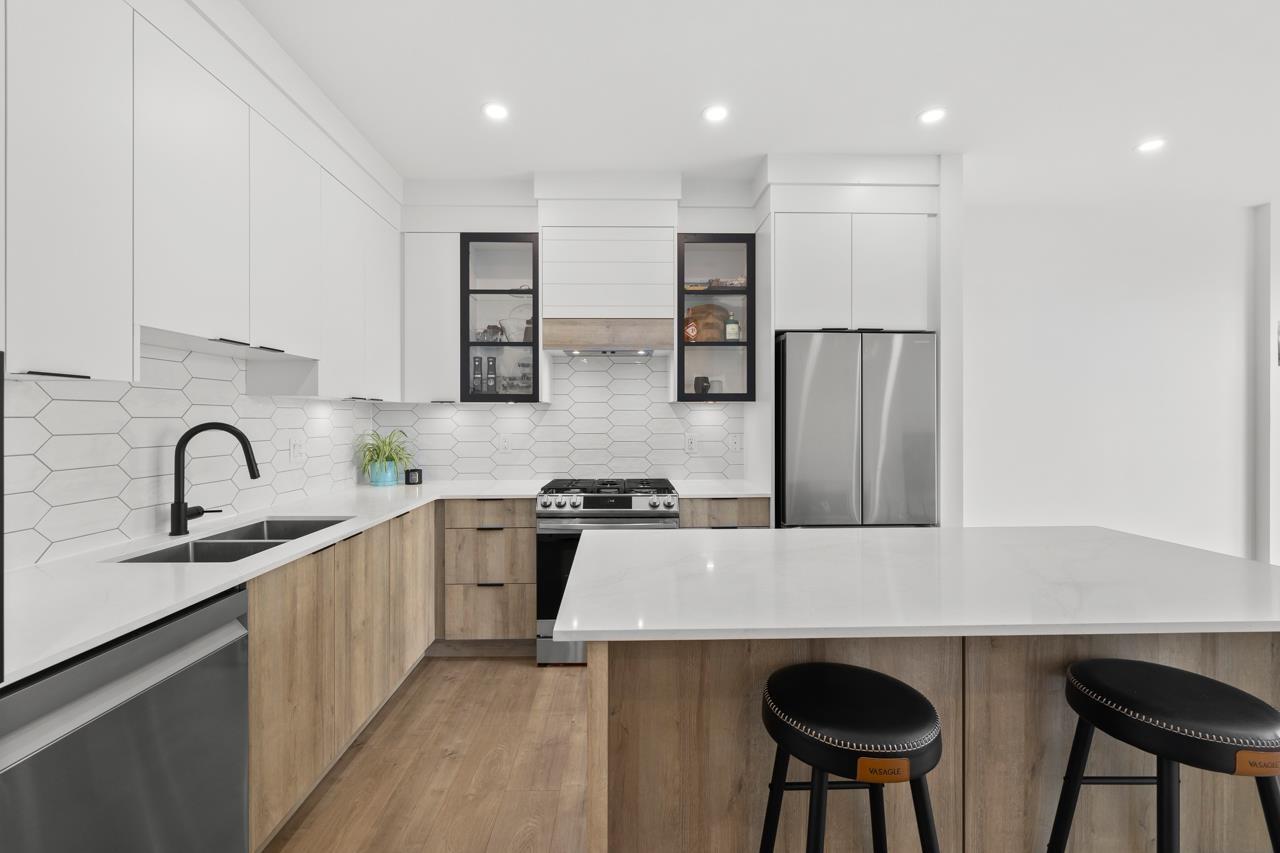 403 20614 80 Avenue, Langley, British Columbia V2Y 3W7 - Photo 5 - R3053096