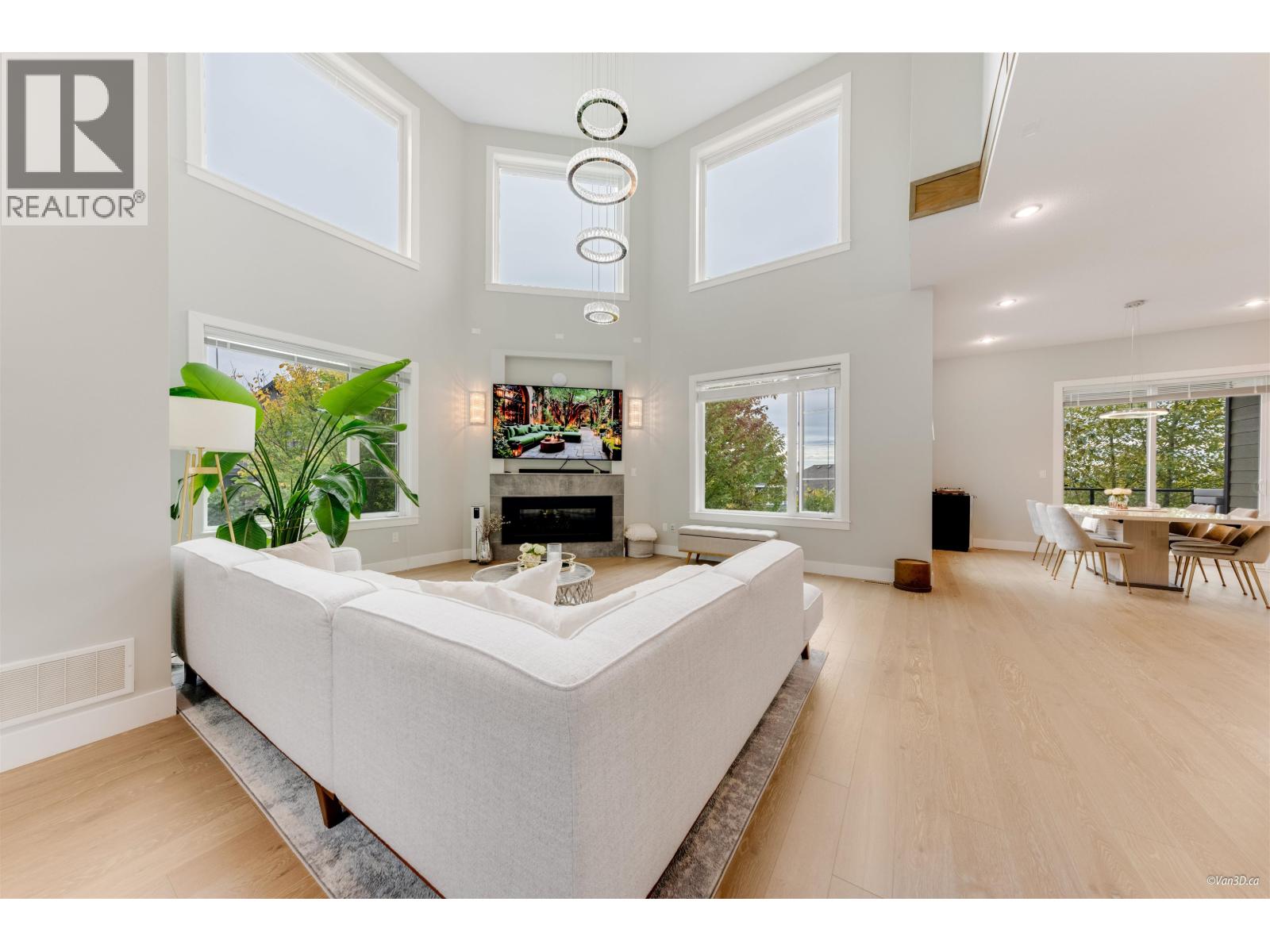 3556 Archworth Avenue, Coquitlam, British Columbia  V3E 0L6 - Photo 3 - R3065171