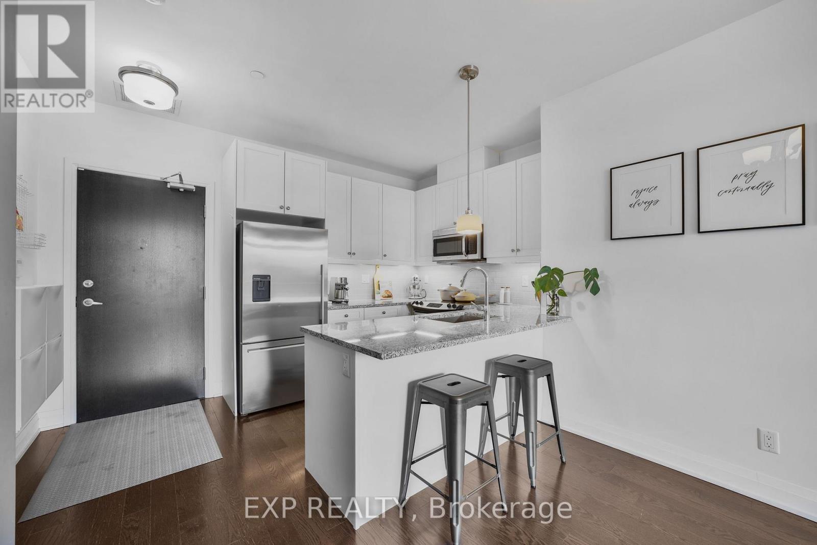 602a - 15277 Yonge Street, Aurora, Ontario  L4G 1N6 - Photo 9 - N12515150