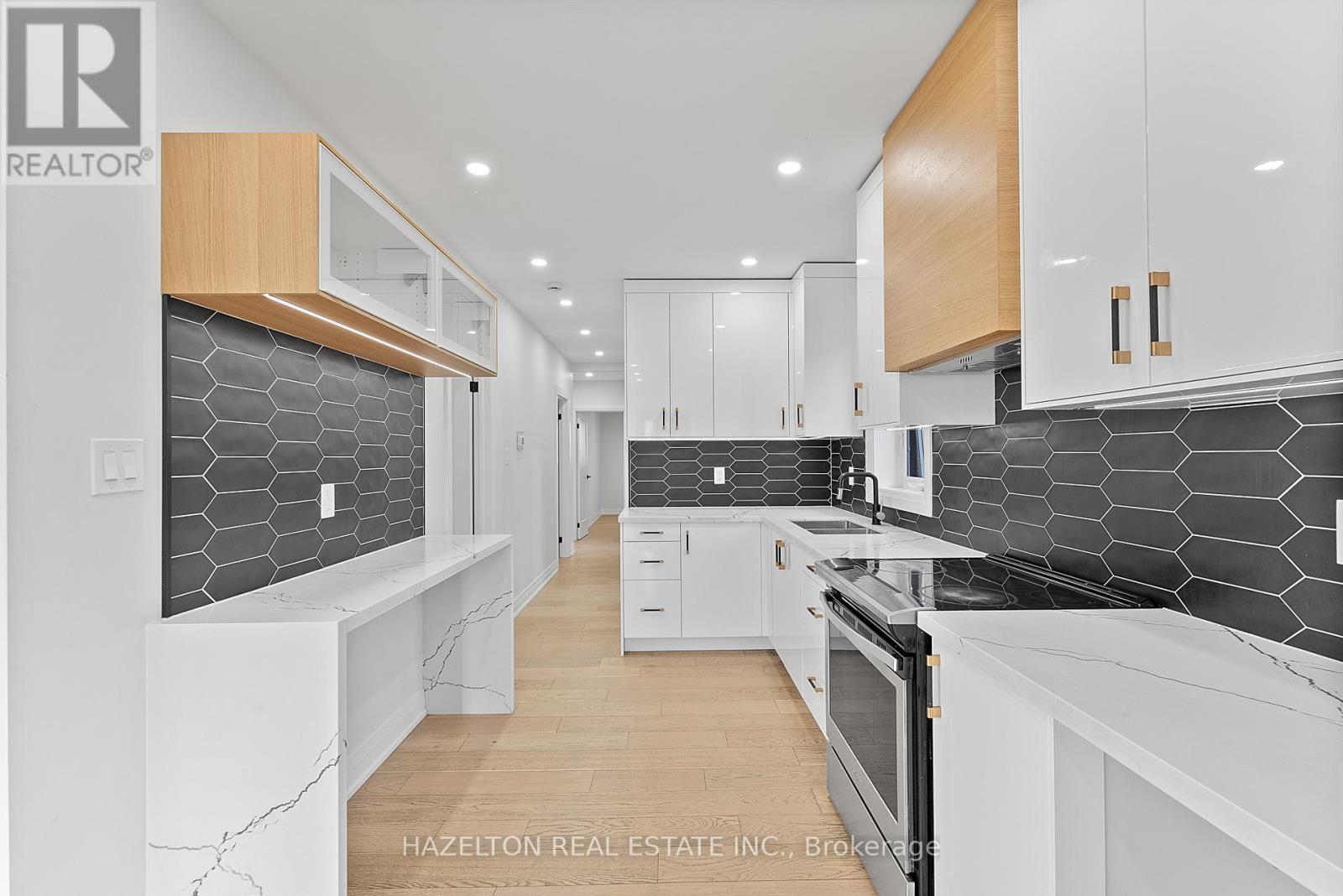 Main - 99 Twenty Sixth Street, Toronto, Ontario  M8V 3R9 - Photo 8 - W12515114