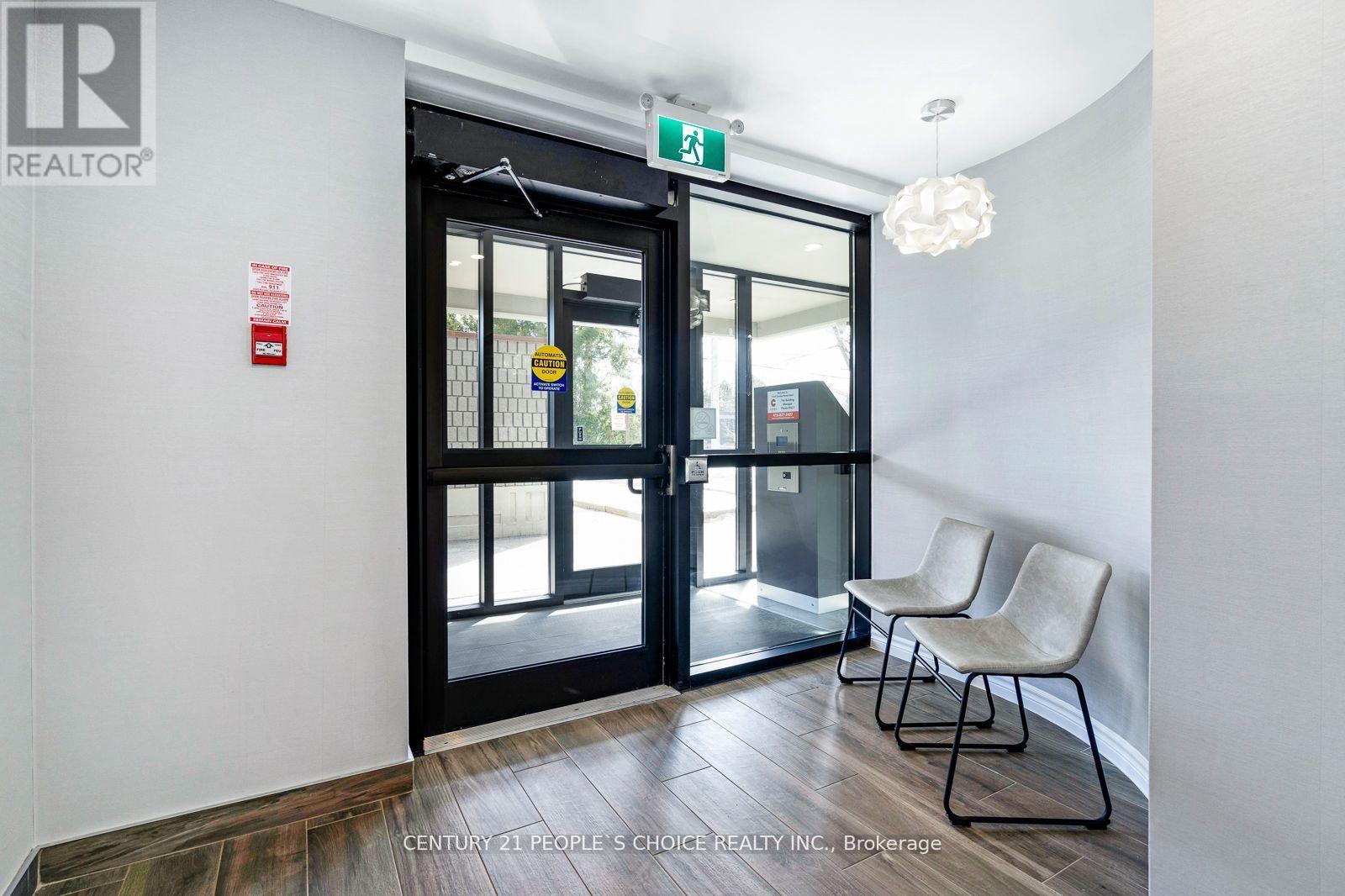 308 - 1219 Dundas Street W, Mississauga, Ontario  L5C 1C8 - Photo 2 - W12515116