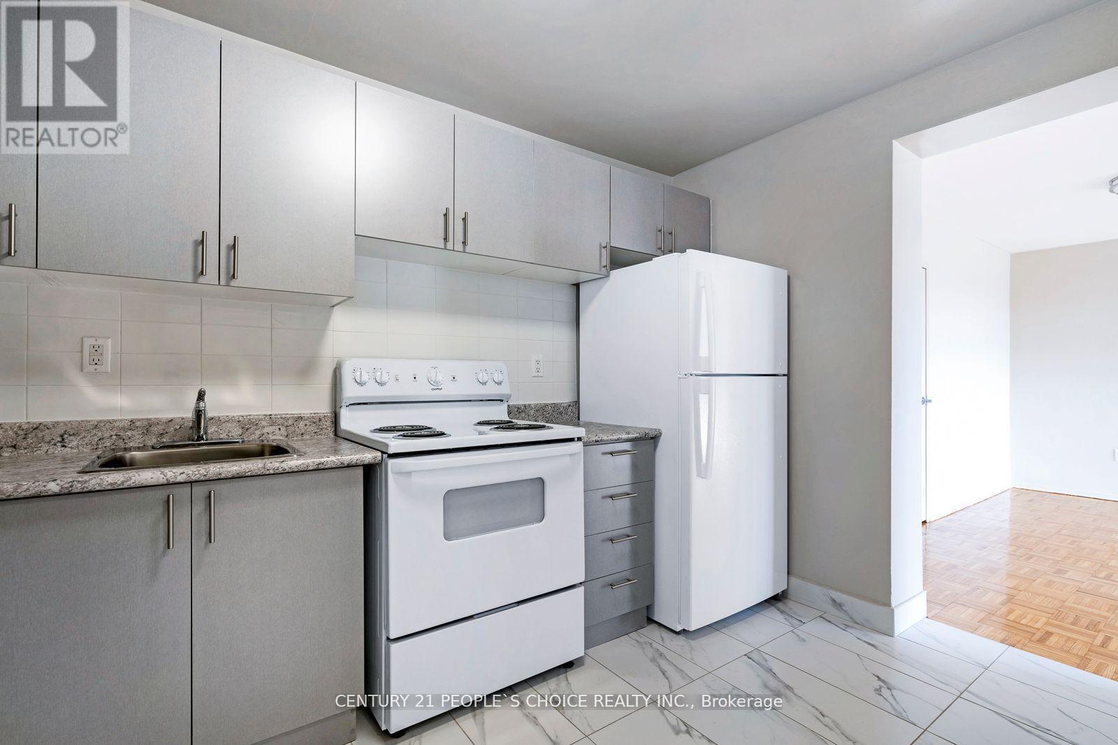 308 - 1219 Dundas Street W, Mississauga, Ontario  L5C 1C8 - Photo 5 - W12515116