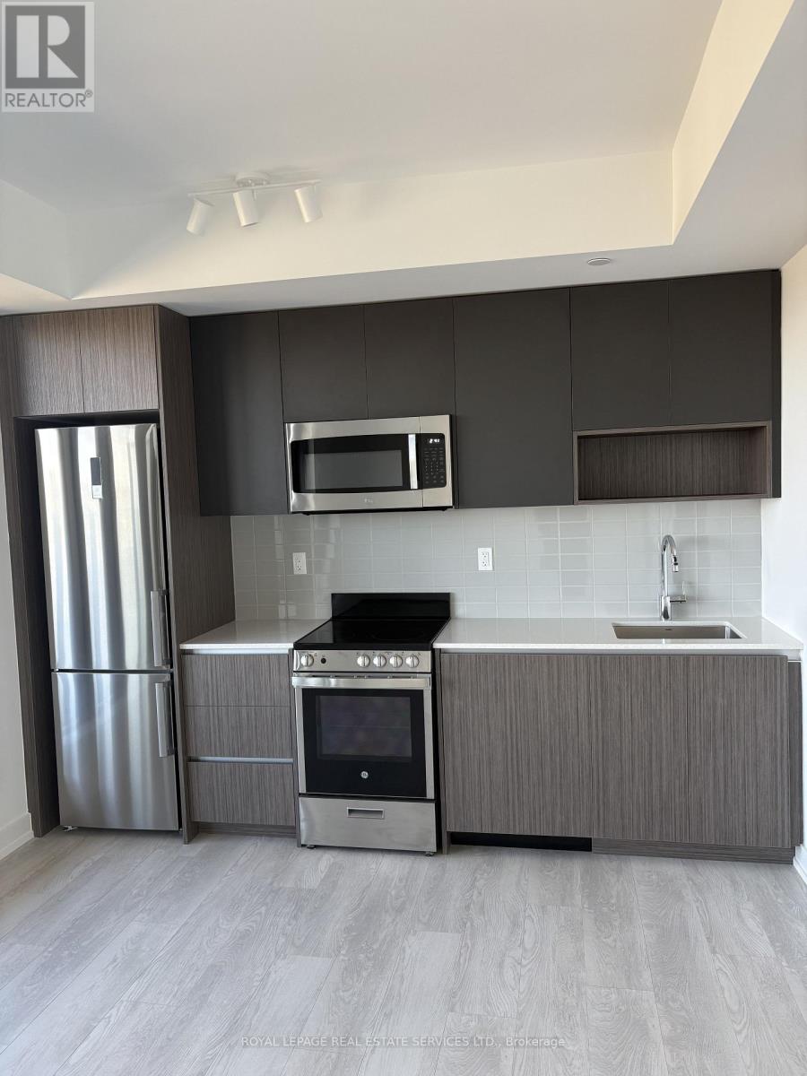 719 - 801 The Queensway, Toronto, Ontario  M8Z 1N4 - Photo 3 - W12515164