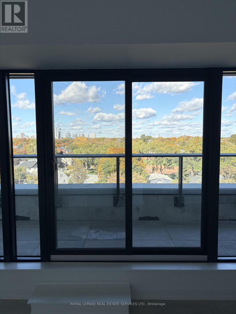 719 - 801 The Queensway, Toronto, Ontario  M8Z 1N4 - Photo 4 - W12515164