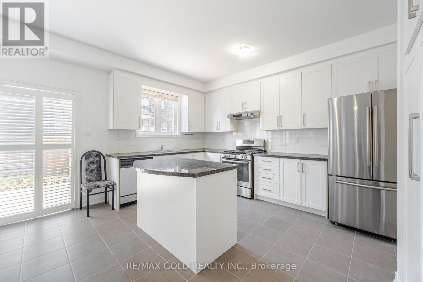 5288 Longford Crescent, Mississauga, Ontario  L5M 0J3 - Photo 22 - W12515170