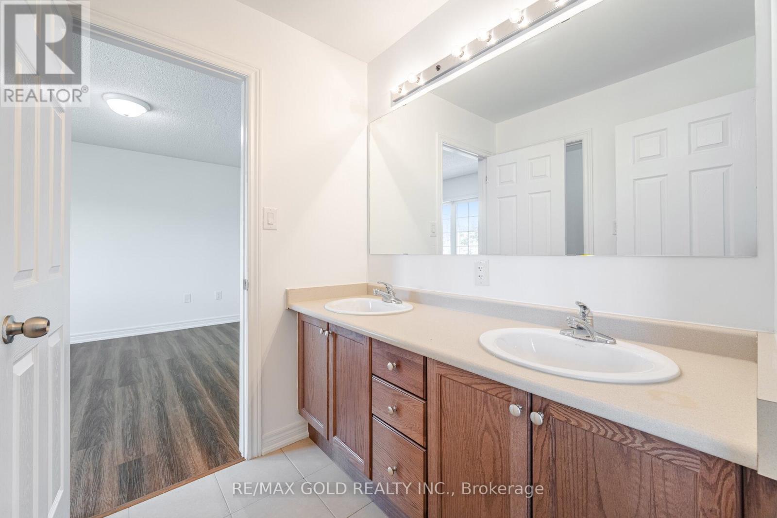 5288 Longford Crescent, Mississauga, Ontario  L5M 0J3 - Photo 48 - W12515170