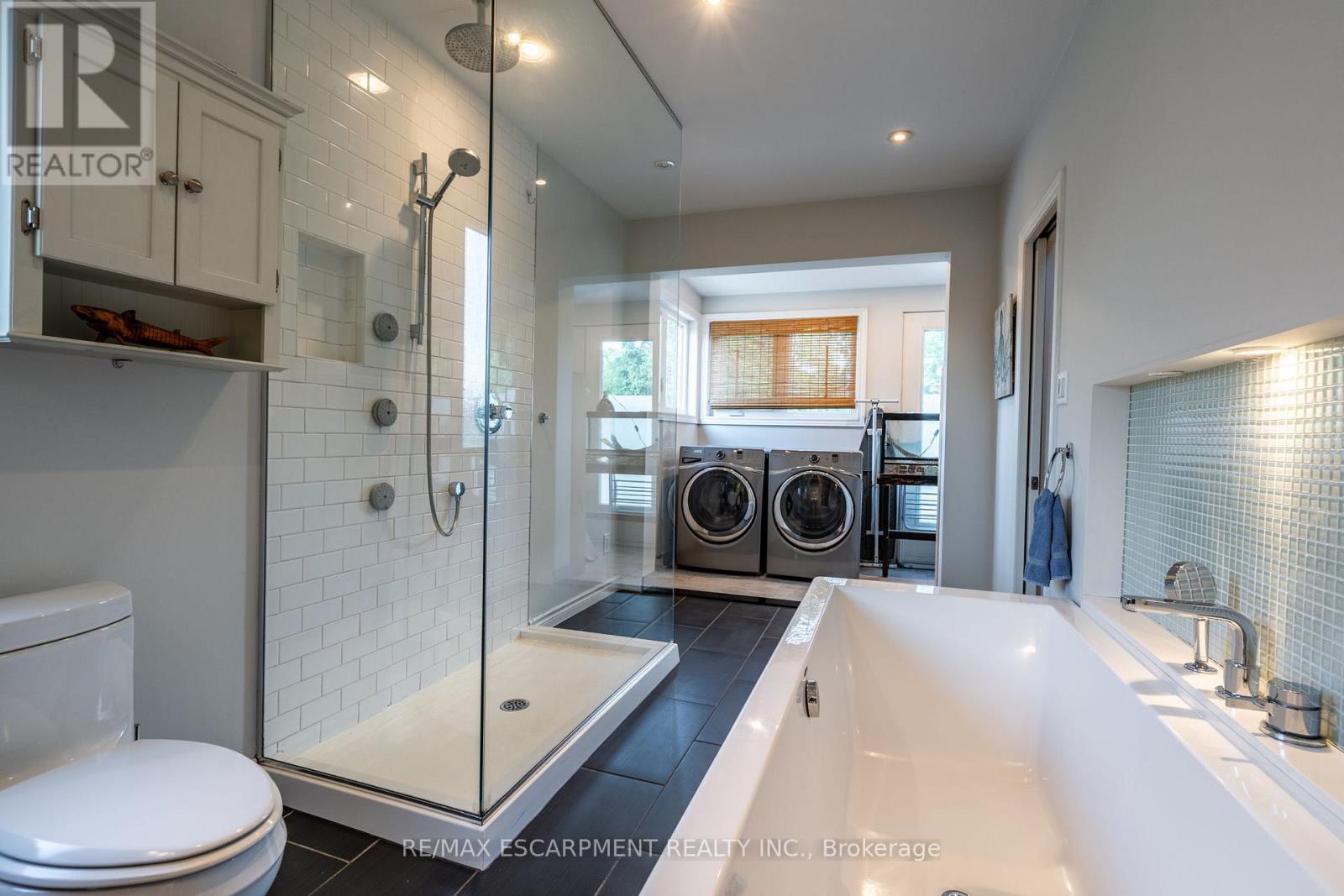 35 Mountain Avenue, Hamilton, Ontario  L8P 4E8 - Photo 11 - X12515122