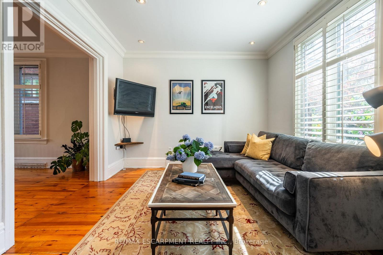 35 Mountain Avenue, Hamilton, Ontario  L8P 4E8 - Photo 4 - X12515122