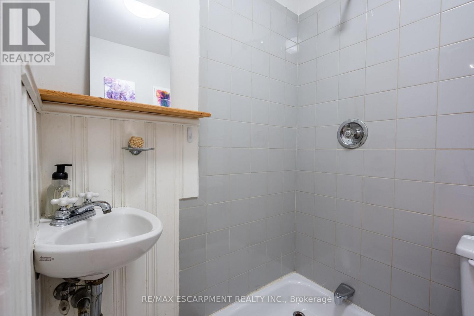 35 Mountain Avenue, Hamilton, Ontario  L8P 4E8 - Photo 9 - X12515122