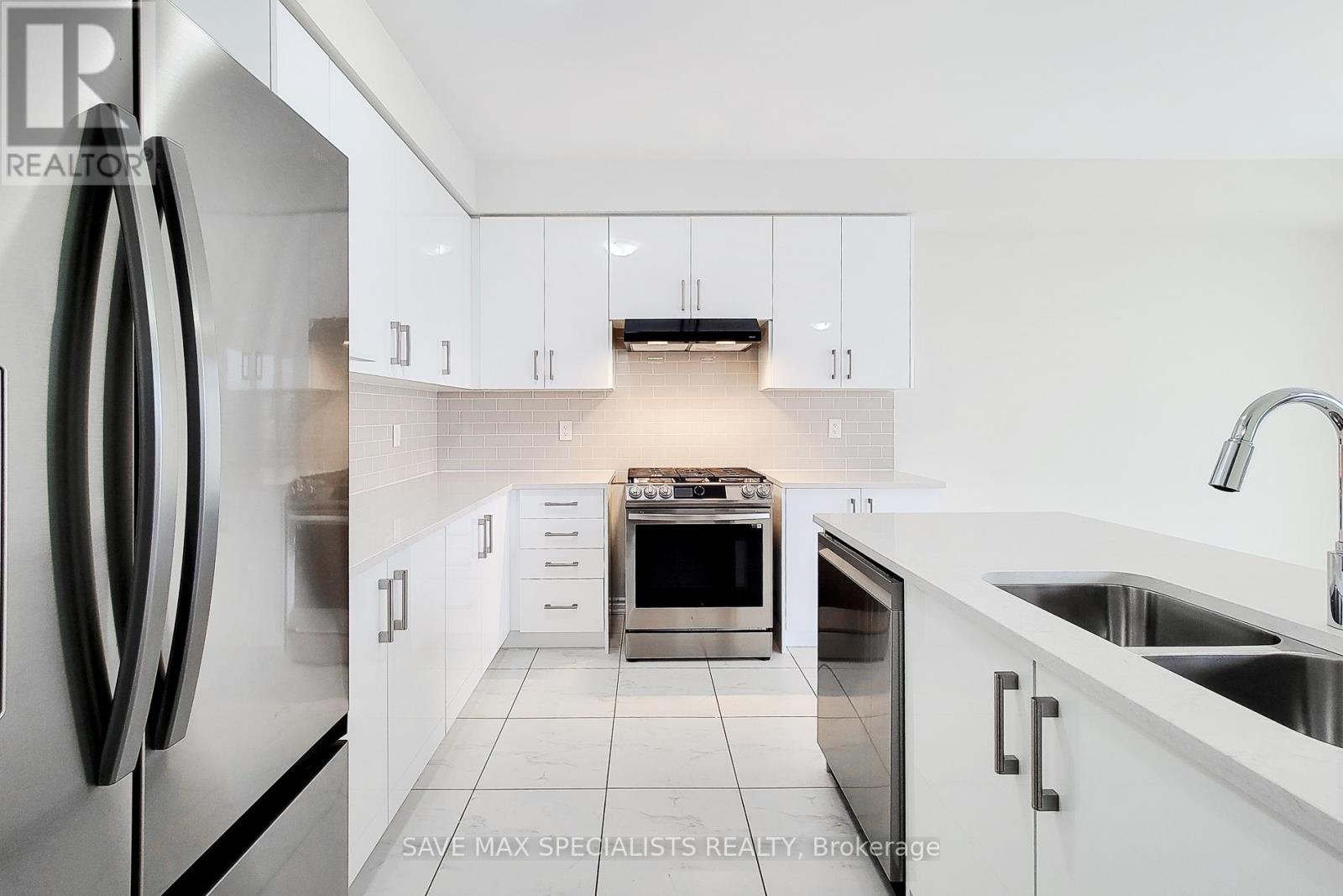 440 Barker Parkway, Thorold, Ontario  L2V 0K7 - Photo 14 - X12515126