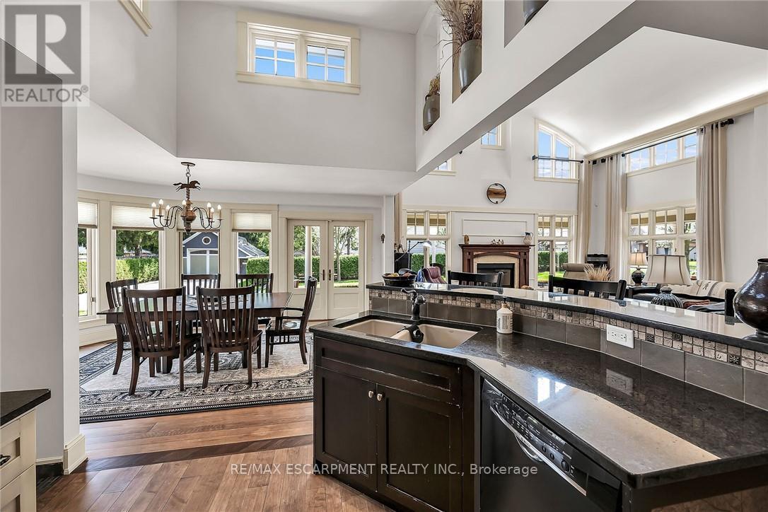 285 Hamilton Drive, Hamilton, Ontario  L9G 2A9 - Photo 19 - X12515162