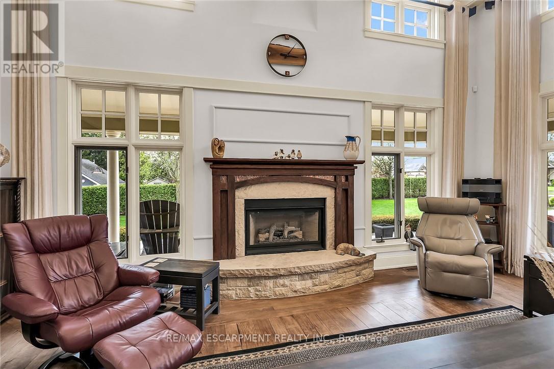 285 Hamilton Drive, Hamilton, Ontario  L9G 2A9 - Photo 7 - X12515162