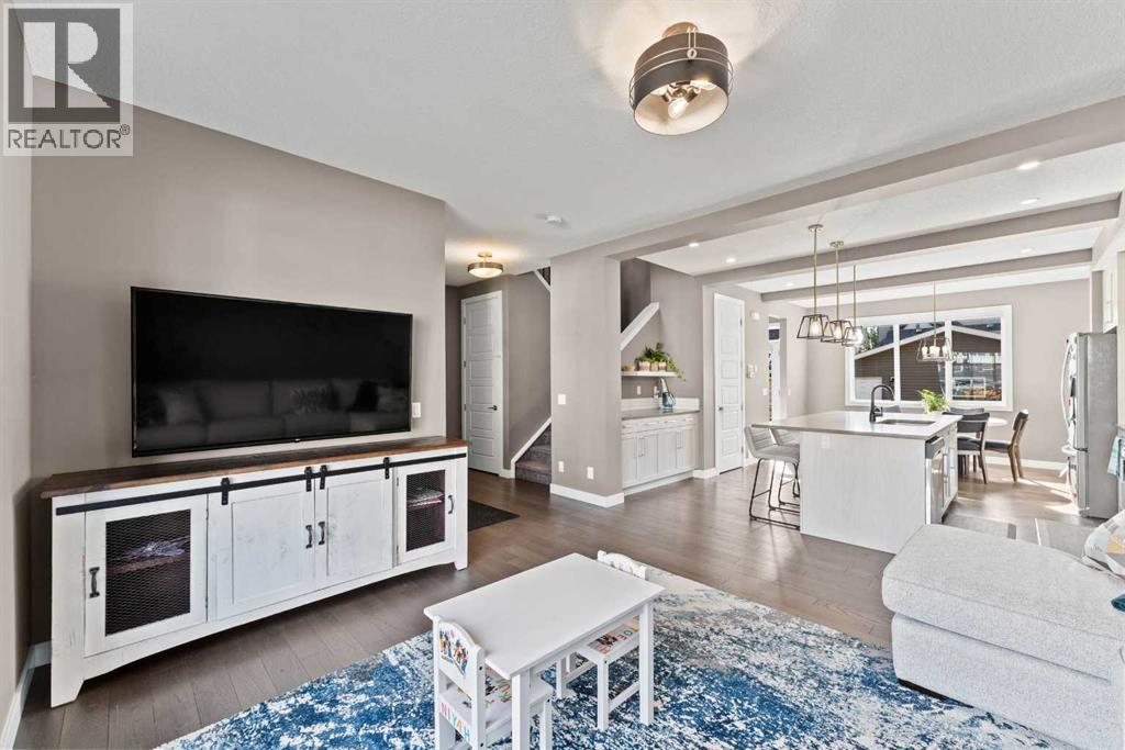 7 Cooperswood Court Sw, Airdrie, Alberta  T4B 5E9 - Photo 3 - A2262699