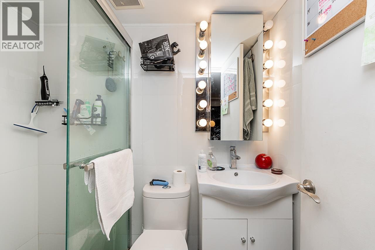 4377 Mountain Highway, North Vancouver, British Columbia V7K 2K3 - Photo 17 - R3065305