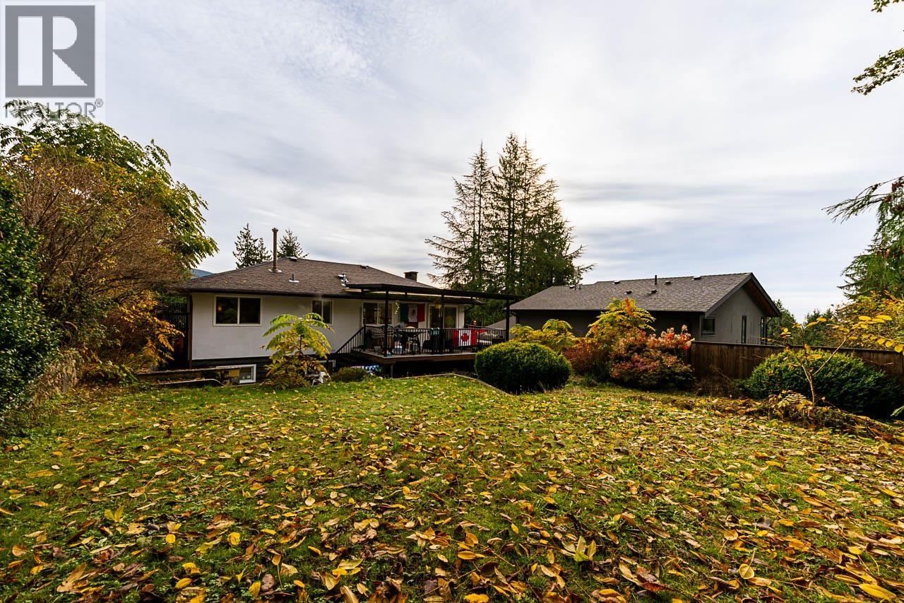 4377 Mountain Highway, North Vancouver, British Columbia V7K 2K3 - Photo 35 - R3065305