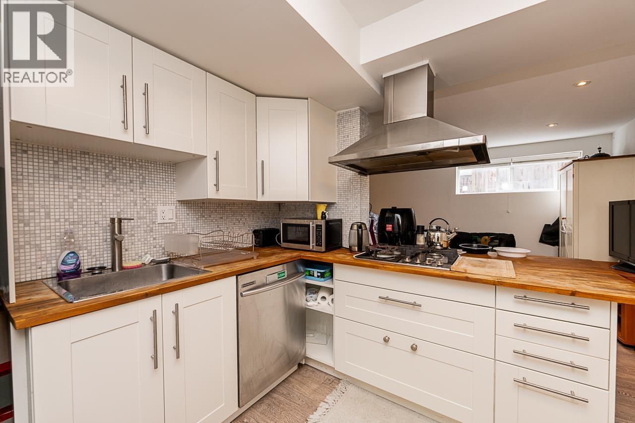 4377 Mountain Highway, North Vancouver, British Columbia V7K 2K3 - Photo 21 - R3065305