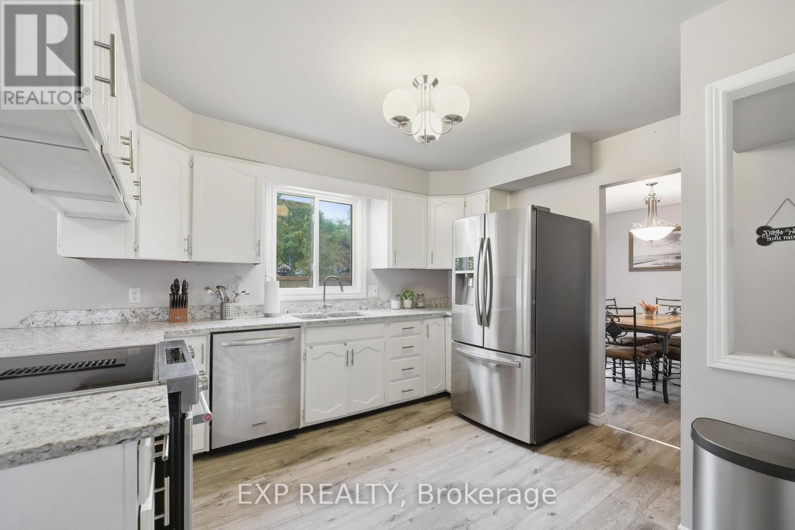 30 Lingwood Drive, Norfolk, Ontario  N0E 1Y0 - Photo 11 - X12515222