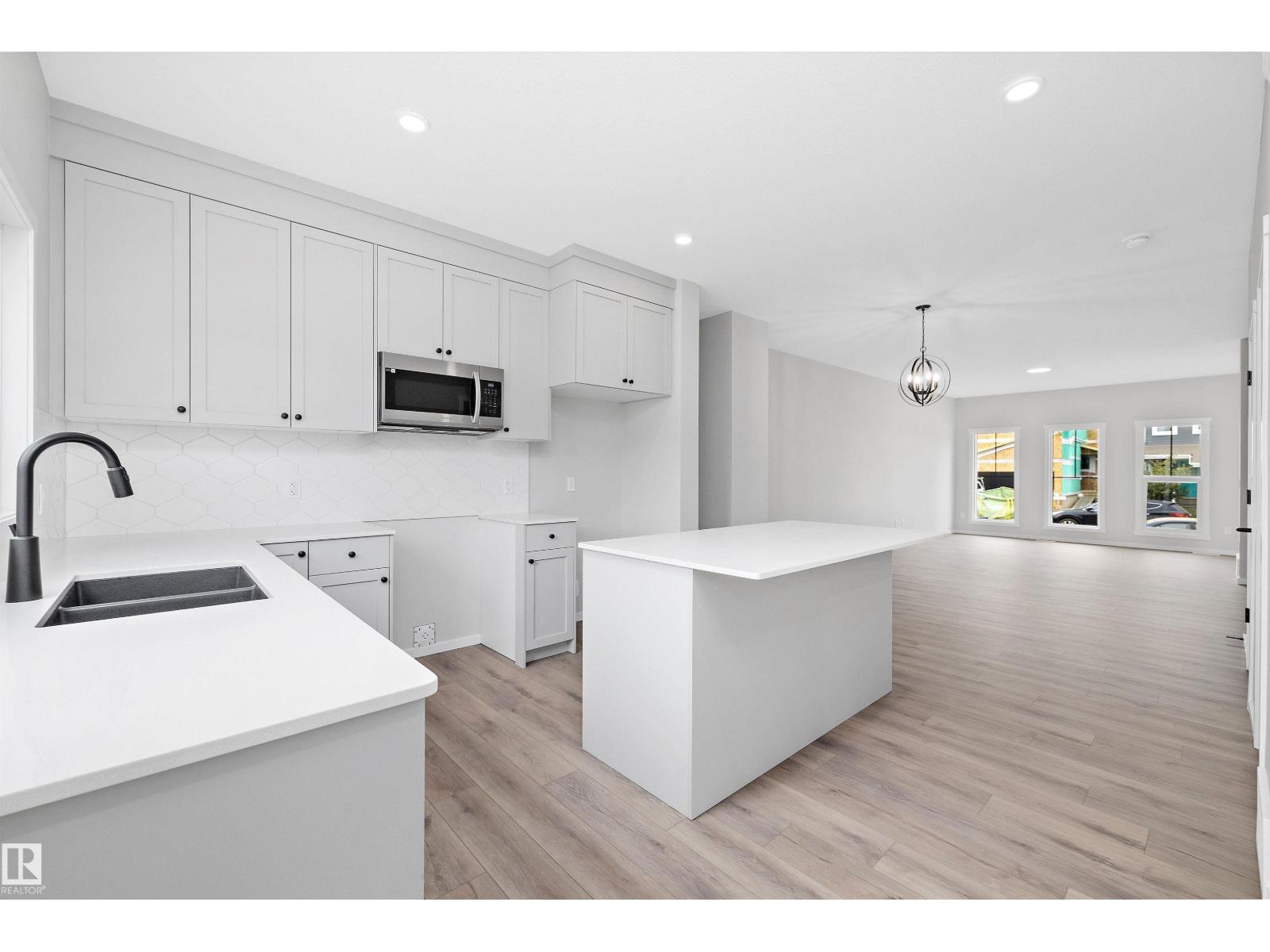 5723 Hawthorn Common Sw, Edmonton, Alberta  T6X 2L5 - Photo 11 - E4464856