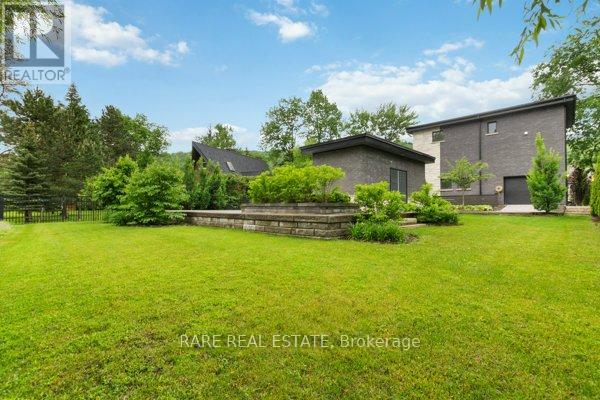 125 Craigmore Crescent, Blue Mountains, Ontario L9Y 0N6 - Photo 33 - X12502496