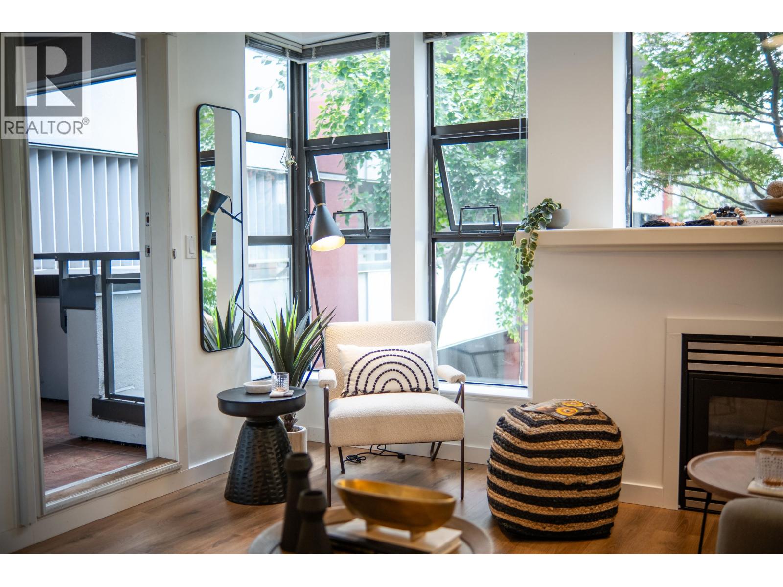 305 305 Lonsdale Avenue, North Vancouver, British Columbia  V7M 3G3 - Photo 16 - R3065325