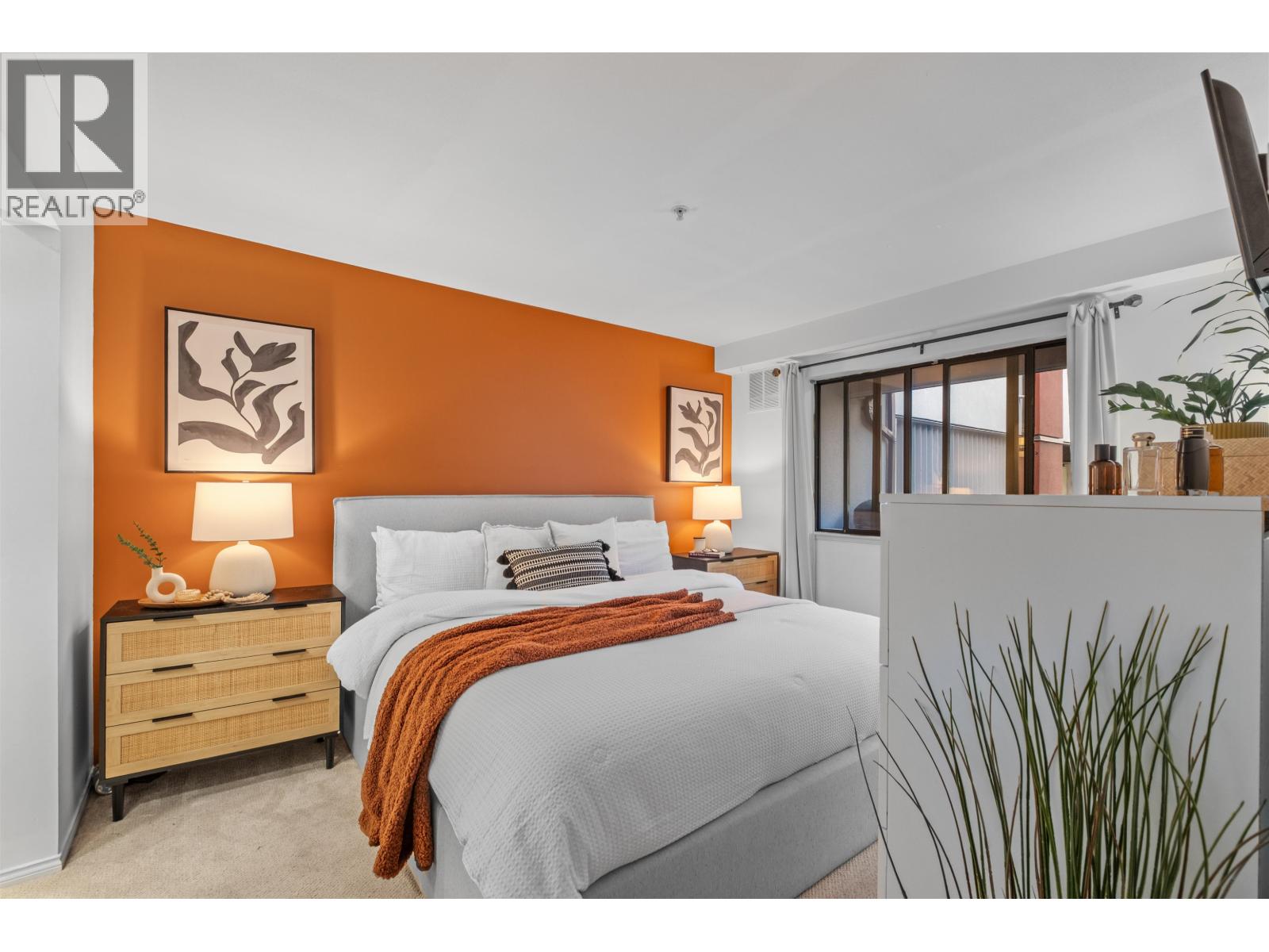 305 305 Lonsdale Avenue, North Vancouver, British Columbia  V7M 3G3 - Photo 9 - R3065325