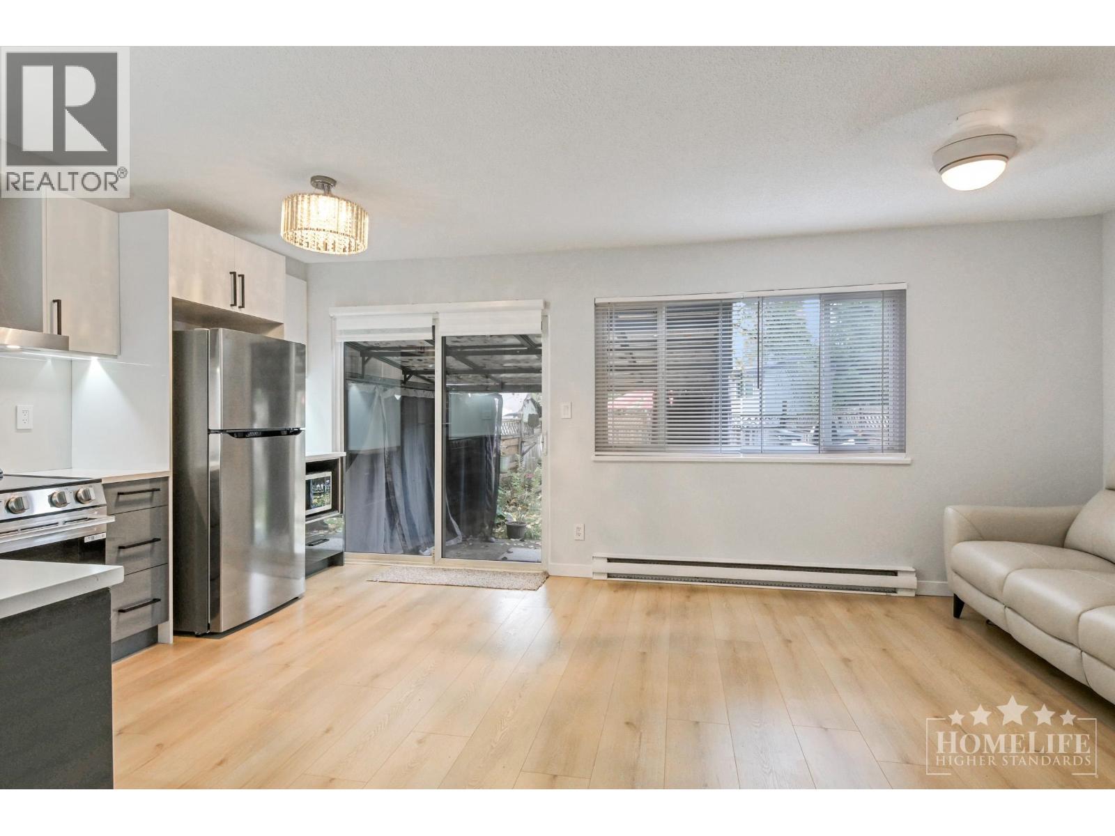 Townhouse 12119 Schmidt Crescent, Maple Ridge, British Columbia  V2X 8A2 - Photo 4 - R3065343