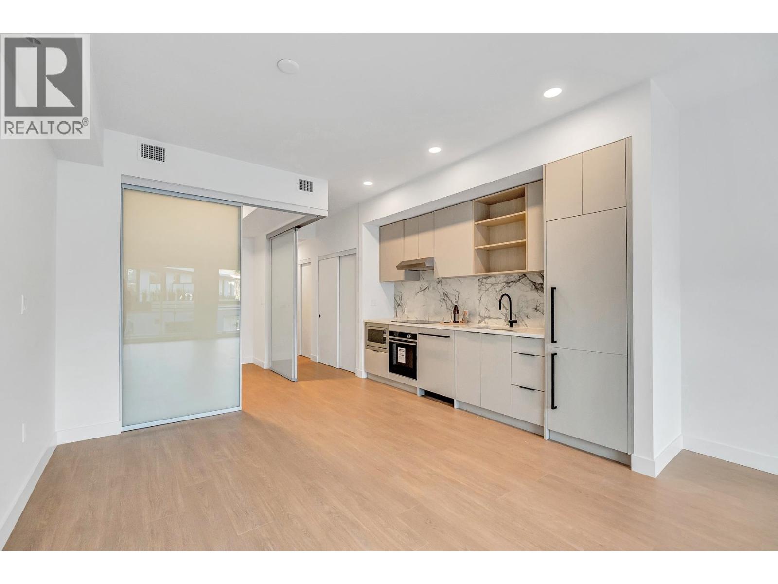 466 422 E 3rd Street, North Vancouver, British Columbia  V7L 0K1 - Photo 5 - R3065347