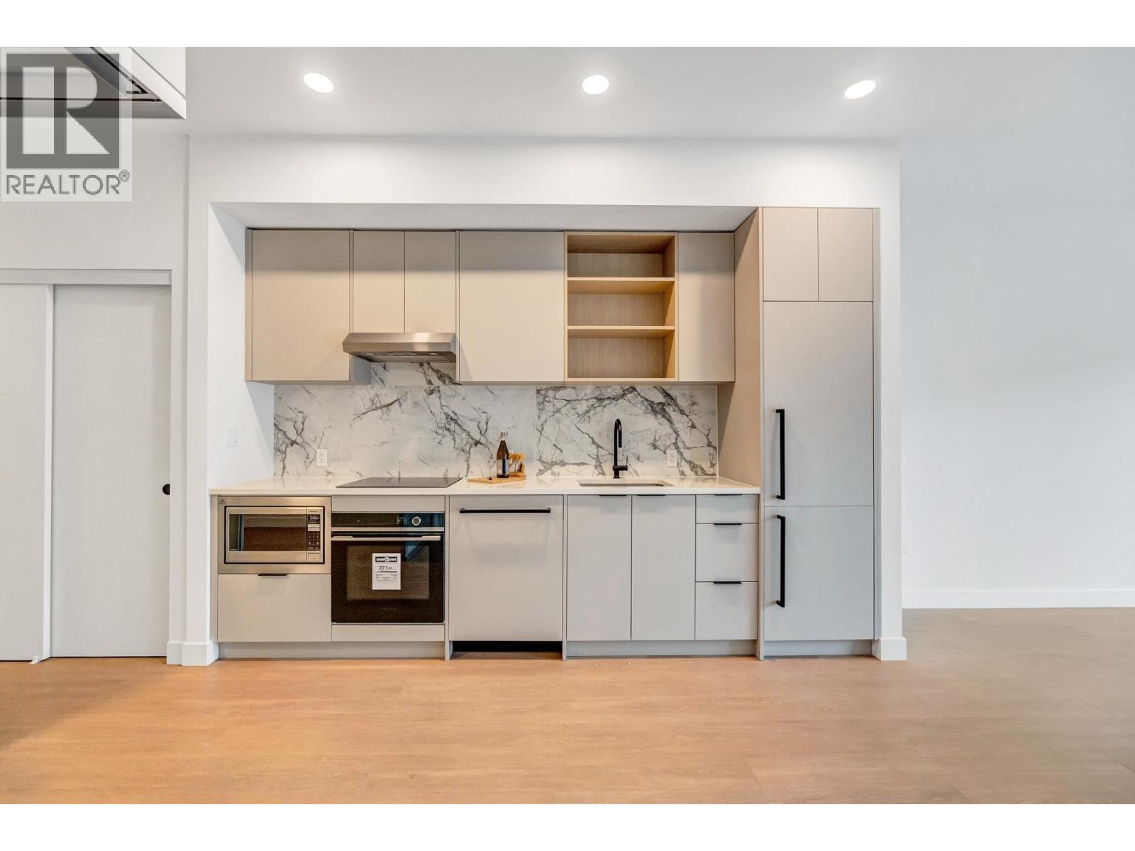 466 422 E 3rd Street, North Vancouver, British Columbia  V7L 0K1 - Photo 6 - R3065347