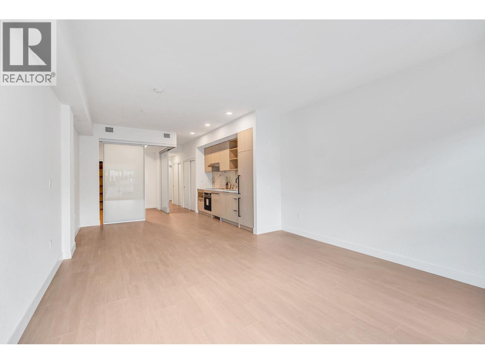 466 422 E 3rd Street, North Vancouver, British Columbia  V7L 0K1 - Photo 9 - R3065347