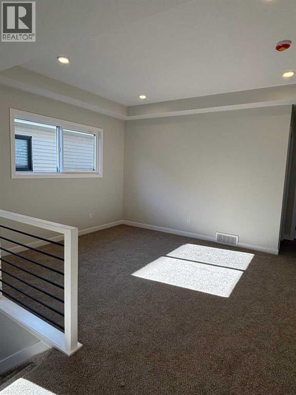 111 Chinook Winds Manor Sw, Airdrie, Alberta  T4B 5P9 - Photo 7 - A2239471