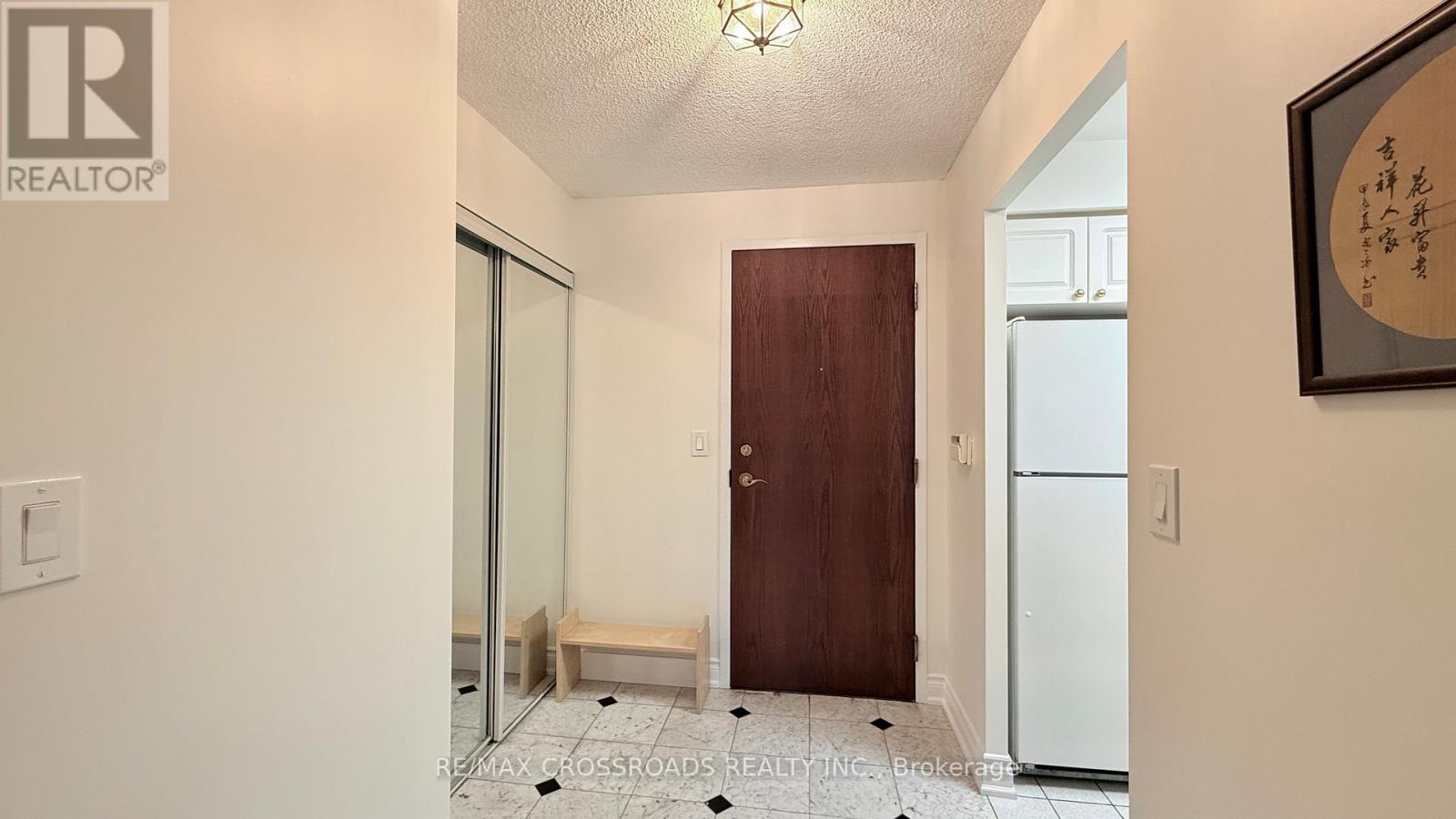 705 - 8 Pemberton Avenue, Toronto, Ontario  M2M 4K8 - Photo 8 - C12515218