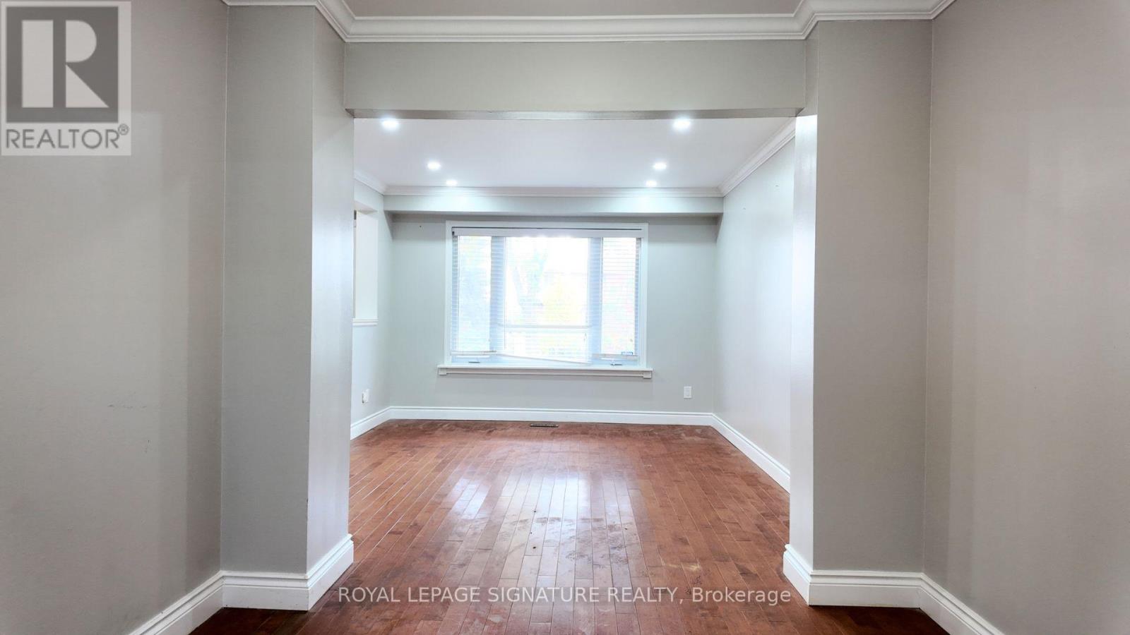 71 Mandarin Crescent N, Brampton, Ontario  L6S 2S2 - Photo 10 - W12387679