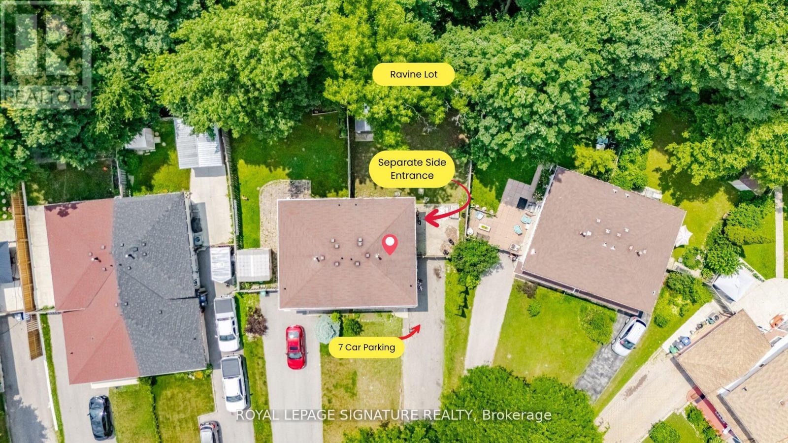 71 Mandarin Crescent N, Brampton, Ontario  L6S 2S2 - Photo 2 - W12387679