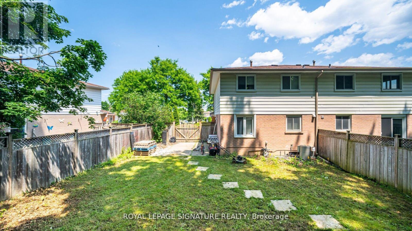 71 Mandarin Crescent N, Brampton, Ontario  L6S 2S2 - Photo 33 - W12387679