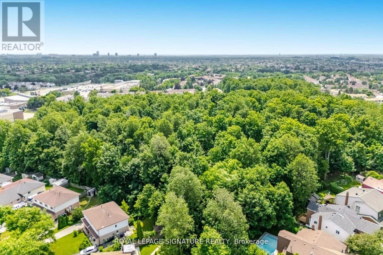 71 Mandarin Crescent N, Brampton, Ontario  L6S 2S2 - Photo 38 - W12387679