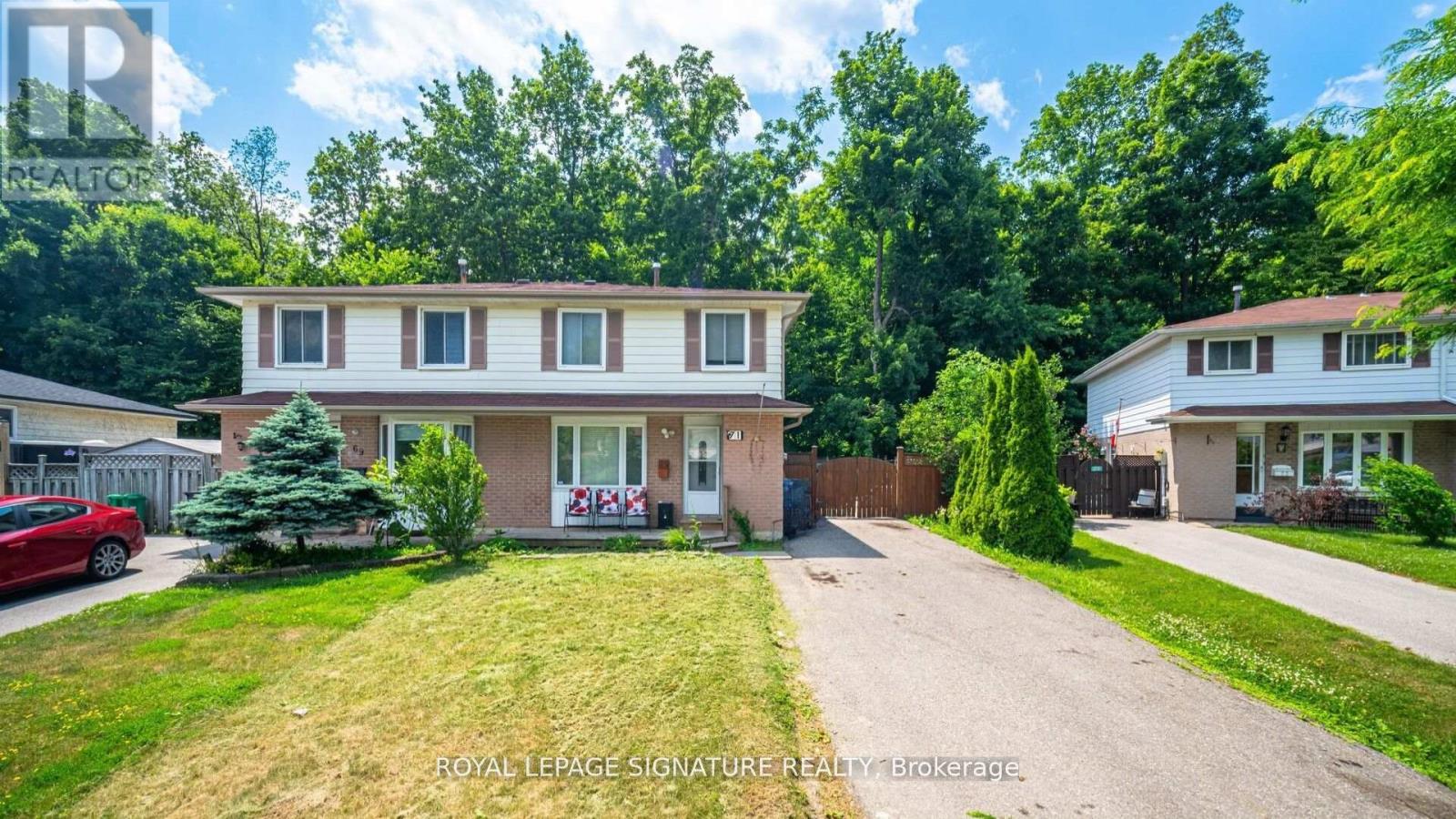 71 Mandarin Crescent N, Brampton, Ontario  L6S 2S2 - Photo 3 - W12387679