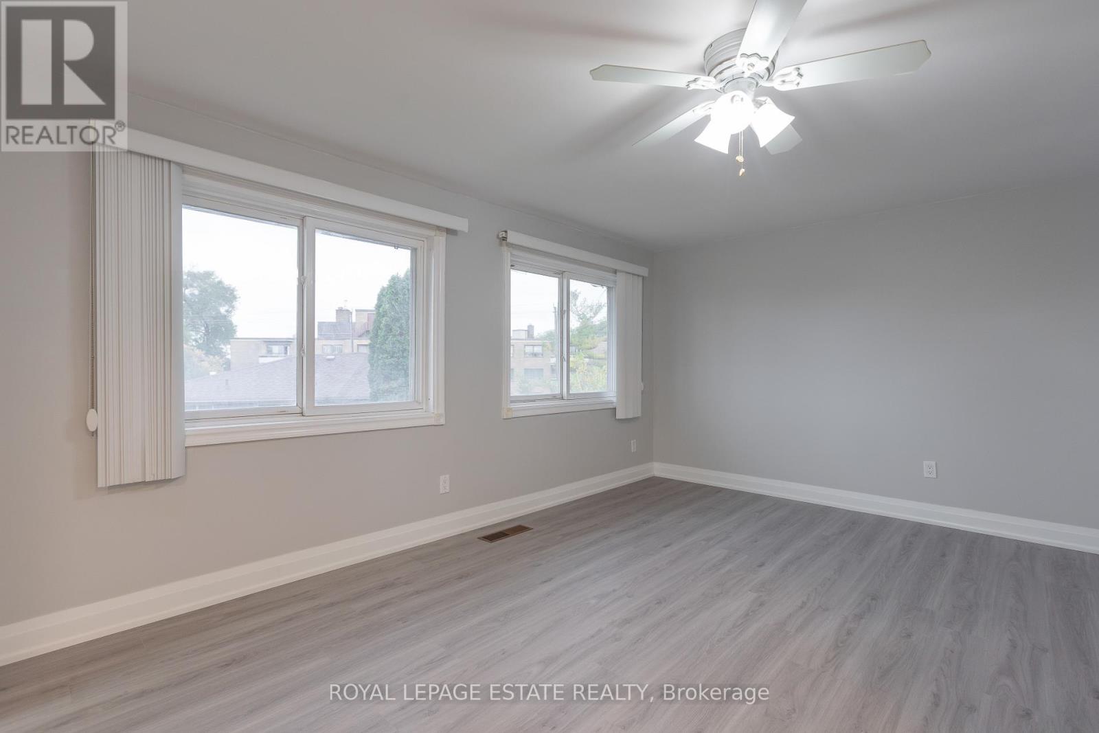 (Upper)1040 Victoria Park Avenue, Toronto, Ontario  M4B 2K1 - Photo 13 - E12515212