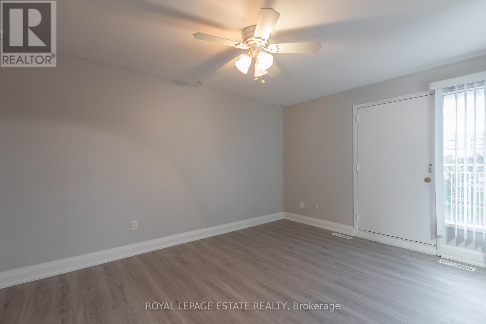 (Upper)1040 Victoria Park Avenue, Toronto, Ontario  M4B 2K1 - Photo 22 - E12515212