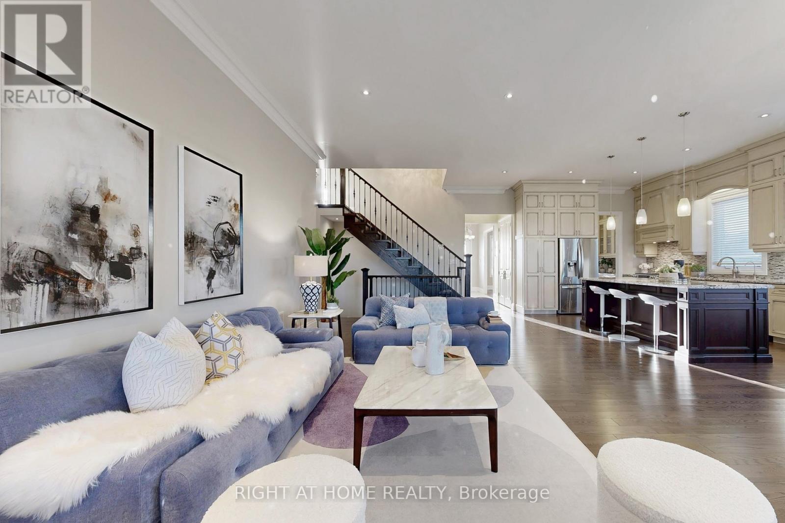 53 Rockwell Road, Richmond Hill, Ontario  L4B 1A9 - Photo 11 - N12515192