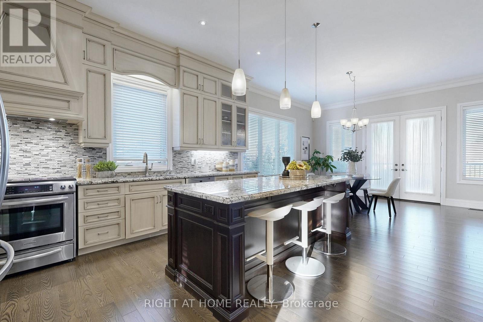 53 Rockwell Road, Richmond Hill, Ontario  L4B 1A9 - Photo 15 - N12515192