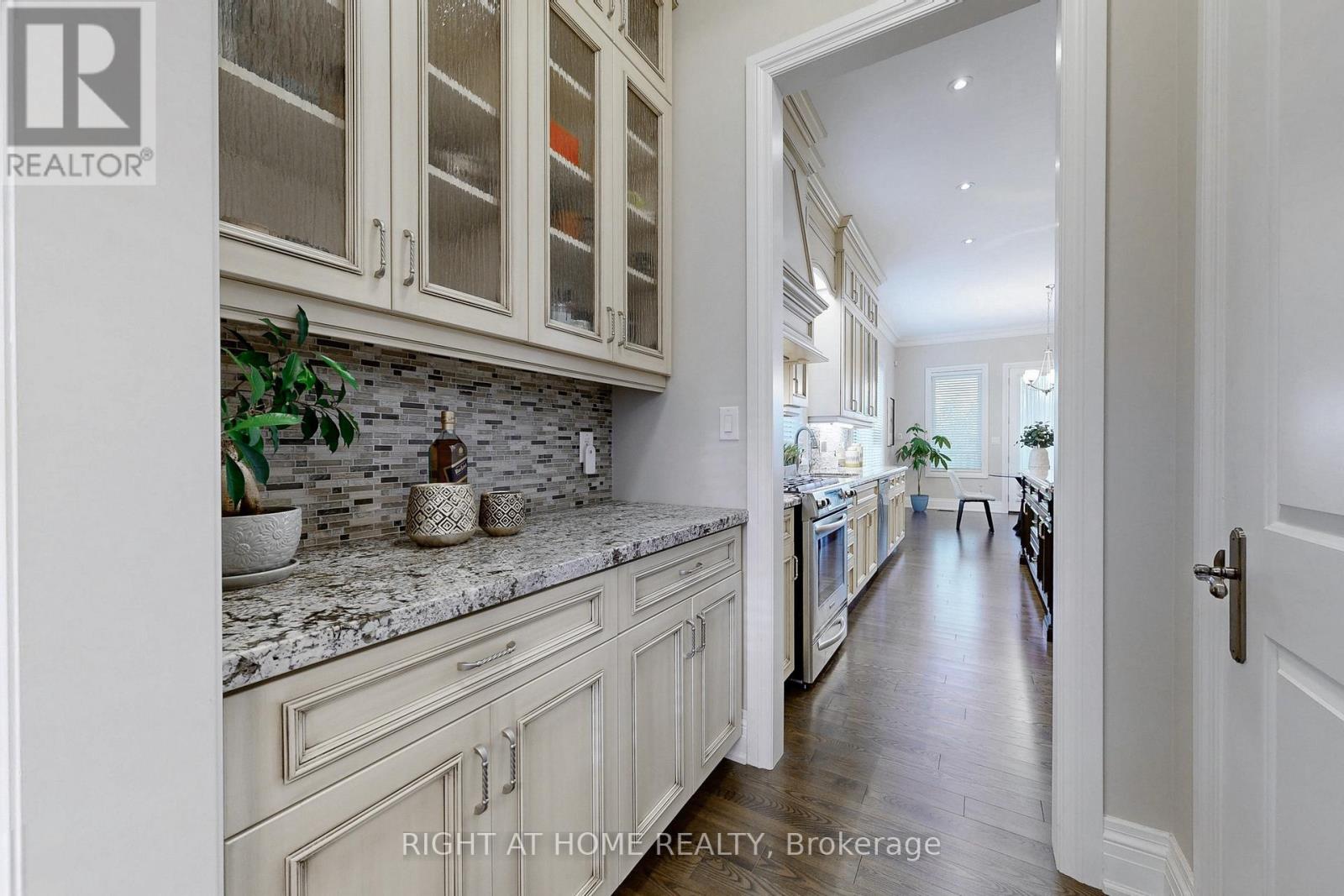 53 Rockwell Road, Richmond Hill, Ontario  L4B 1A9 - Photo 21 - N12515192