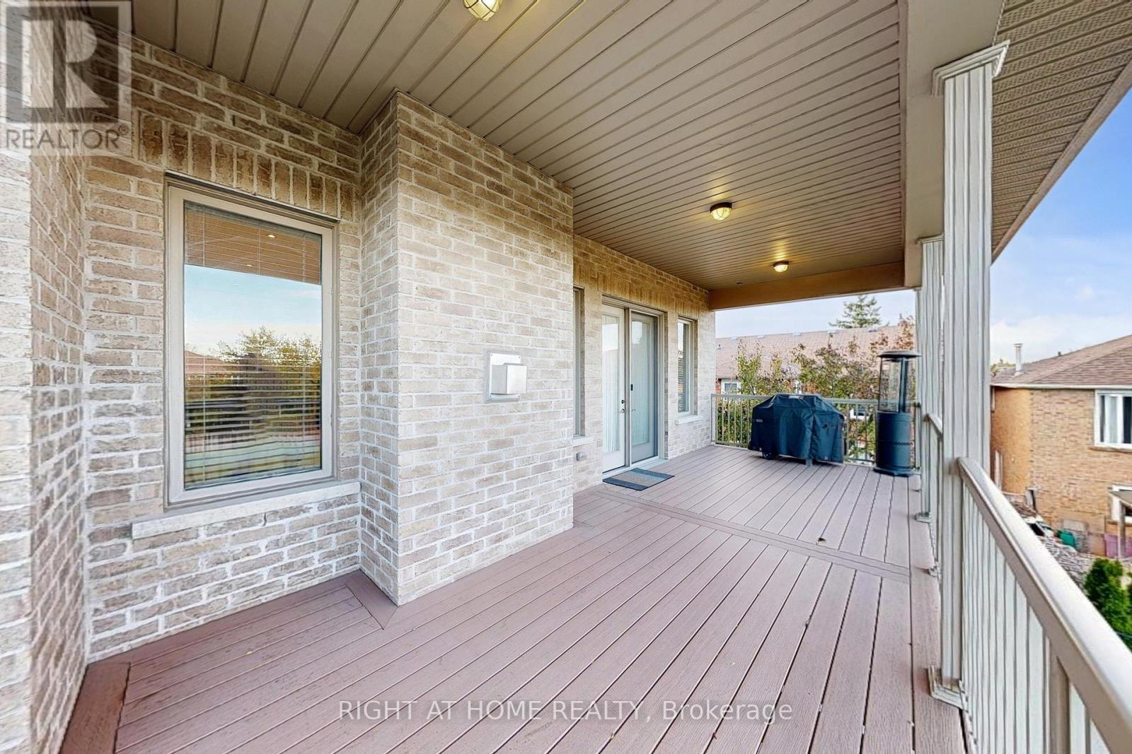 53 Rockwell Road, Richmond Hill, Ontario  L4B 1A9 - Photo 38 - N12515192