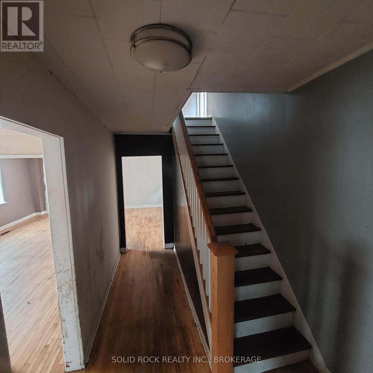 8 Montague Street, Smiths Falls, Ontario  K7A 2M1 - Photo 8 - X12515244