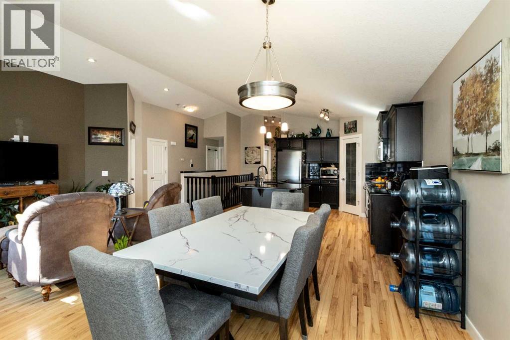 5224 48 Streetclose, Innisfail, Alberta  T4G 0B9 - Photo 13 - A2258139