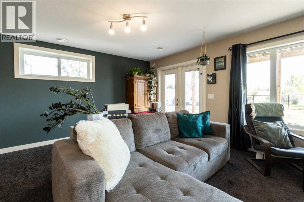 5224 48 Streetclose, Innisfail, Alberta  T4G 0B9 - Photo 25 - A2258139