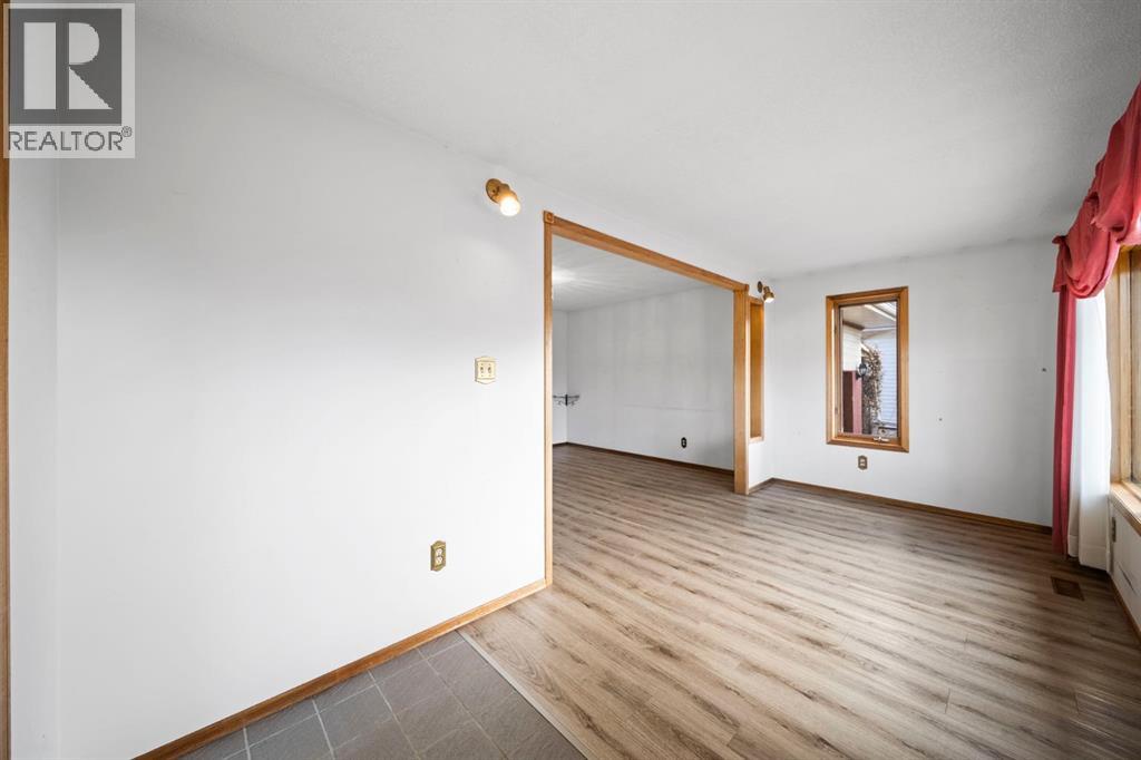 3714 45 Street, Red Deer, Alberta  T4N 1J4 - Photo 6 - A2268150