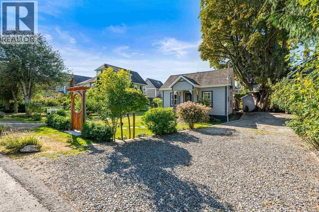 4806 48 Avenue, Delta, British Columbia  V4K 1V1 - Photo 2 - R3064490